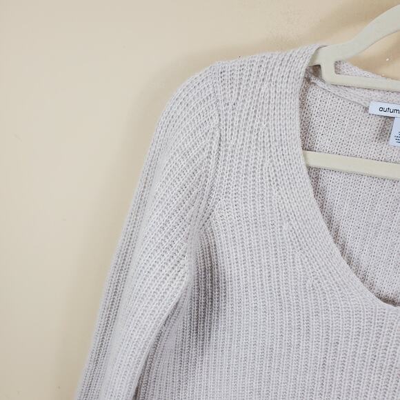 Autumn Cashmere V-Neck Sweater with Step Hem Size XS - Picture 4 of 11